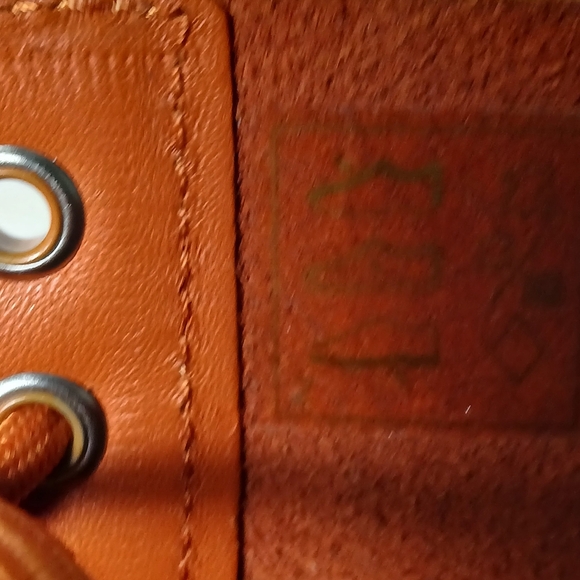 Burnt Orange Dr. Martens Hard To Find New Bouncing Soles. Sz7 Smooth Leather - Picture 13 of 13